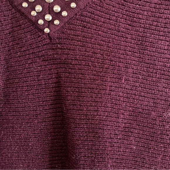 Jennifer Lopez Burgundy/Plum  Sweater with Studded neckline Sz. L - Picture 3 of 9